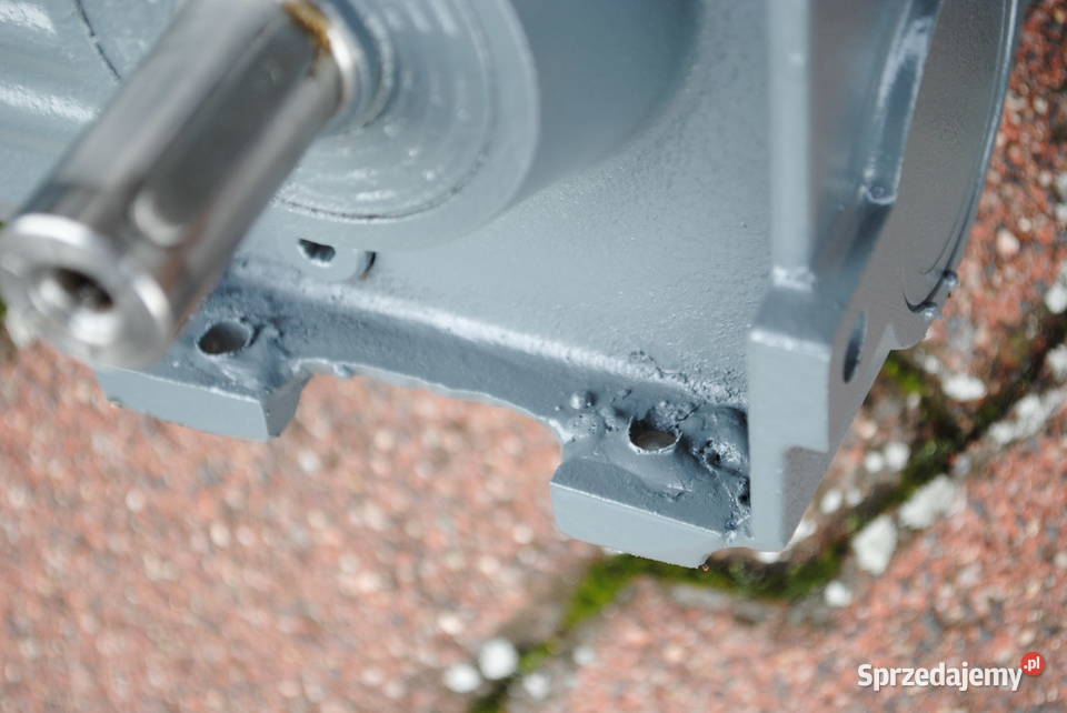 Motoreduktor kątowy 037kw 103obr z hamulcem SEW