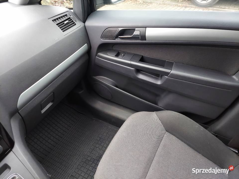 Zafira 18 111 edition sprowadzony Inowrocław
