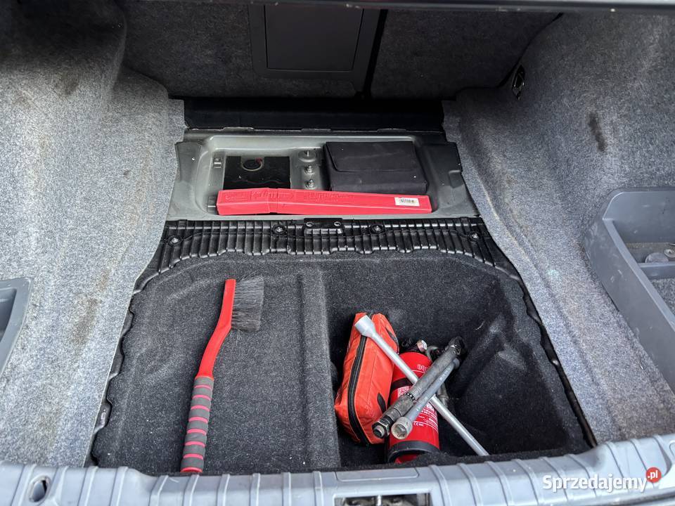 BMW E90 20Benzyna 150 Rok produkcji 2006 Stargard