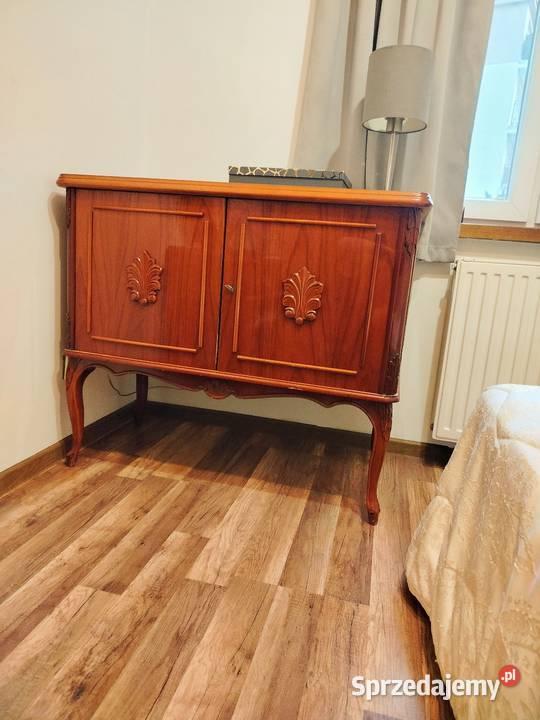 Piękna komoda w stylu Ludwikowskim stan Tczew sprzedam