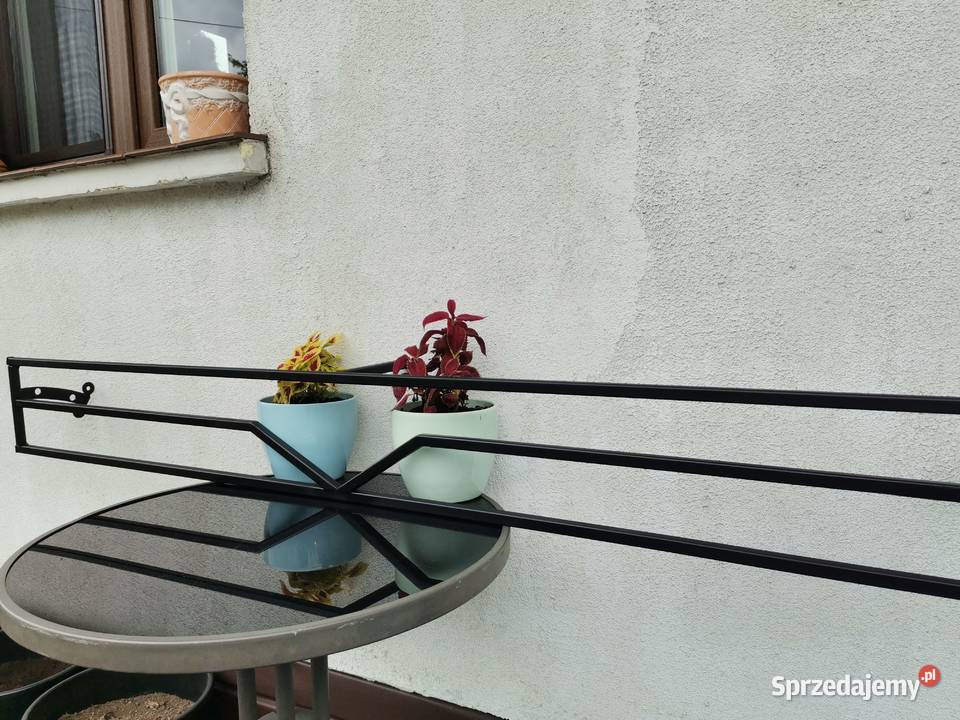 Kwietnik kuty kwiaty doniczka doniczki skrzynki Doniczki i osłonki Kolbuszowa Dolna sprzedam