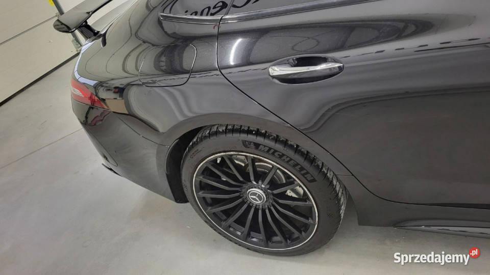 Mercedes AMG GT 53 4Matic światła przeciwmgielne