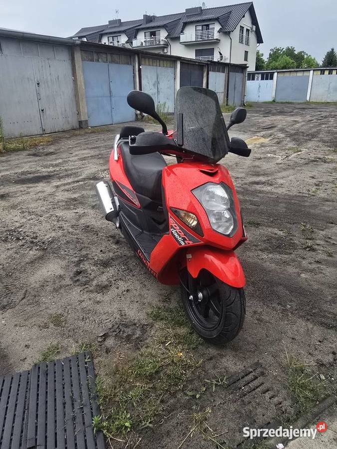 Skuter Daelim 125 3 kat b Leszno