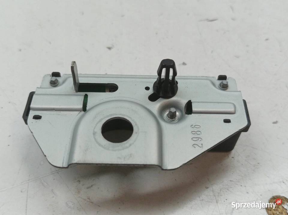 WZMACNIACZ ANTENOWY 13293348 Opel Astra IV 2009