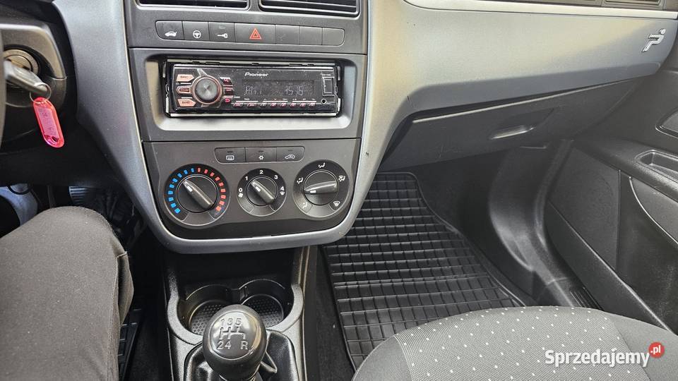 Fiat Grande Punto 12 65 2010r Klima wspomaganie 1242cm3 Zarszyn sprzedam