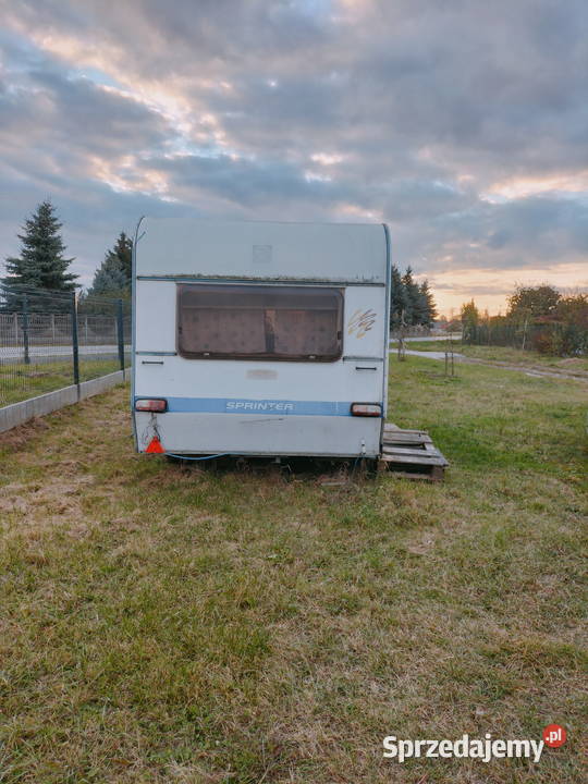Przyczepa kempingowa na budowę działkę bez