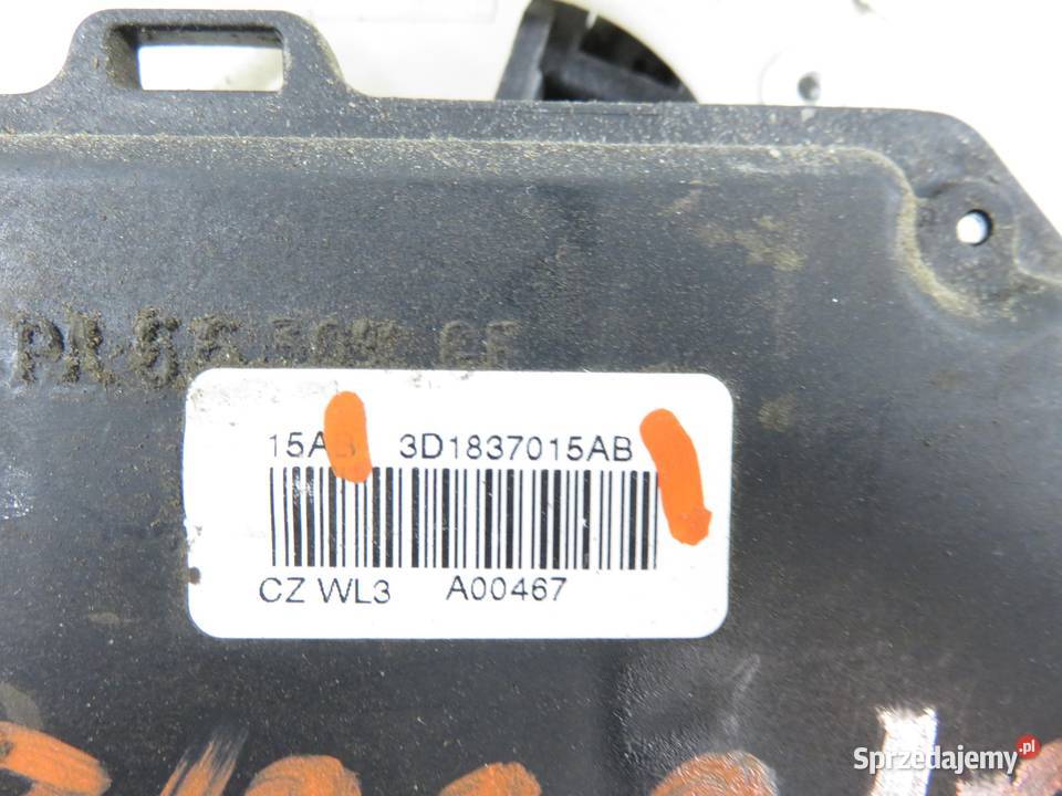 ZAMEK LEWY PRZEDNI VW CADDY III Variant osobowe