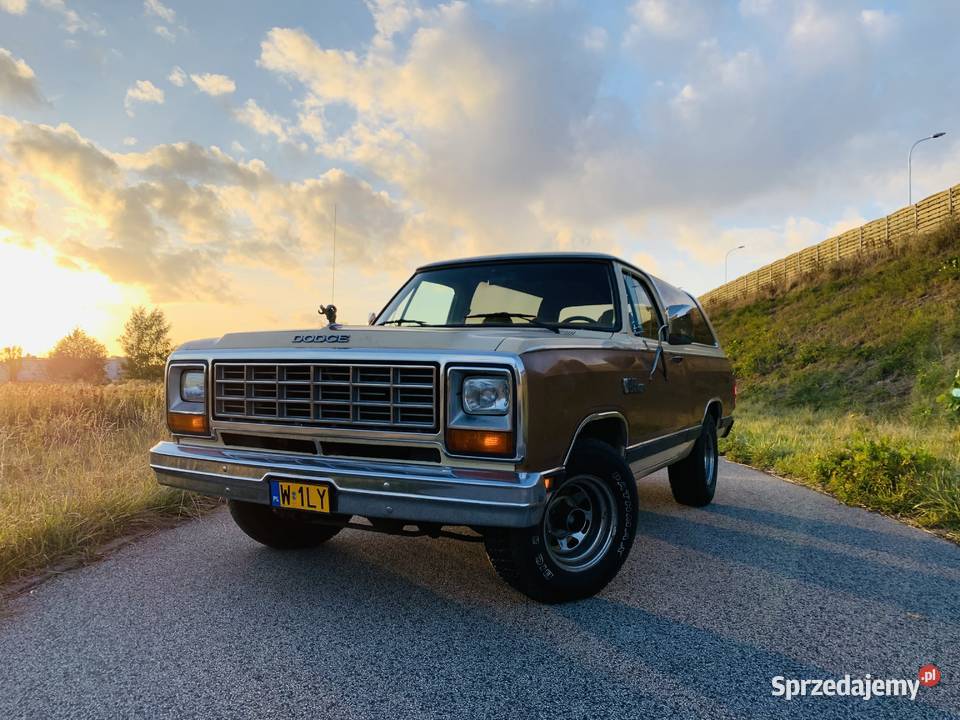 Dodge Ramcharger V8 59 zarejestrowany jako zabytek Warszawa