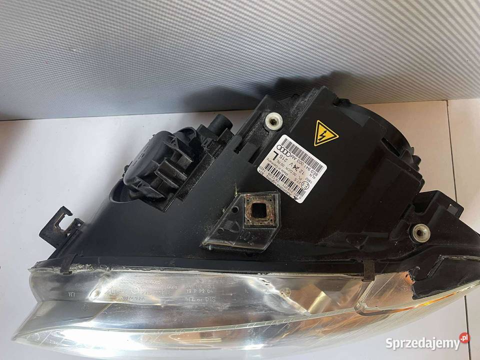 AUDI A4 B7 LEWA LAMPA PRZÓD XENON Ostroróg