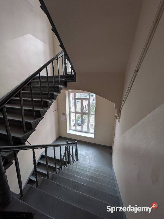 2pok 63met Kościuszki PIWNICASTRYCH Wrocław kamienica