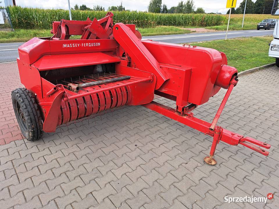 Prasa kostkująca do słomy Massey Ferguson 158 sprzedam