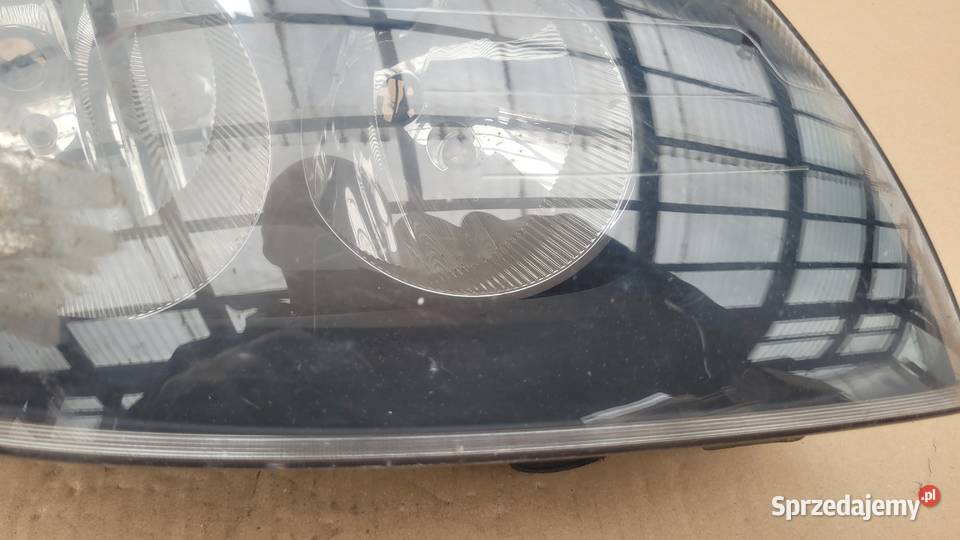 LAMPA PRAWA PRZÓD REFLEKTOR PRAWY RENAULT CLIO osobowe śląskie Ruda Śląska