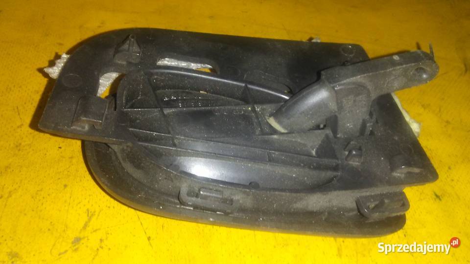 klamka wewnętrzna lewaprawa Peugeot 206 r0209 Części samochodowe Piotrków Trybunalski
