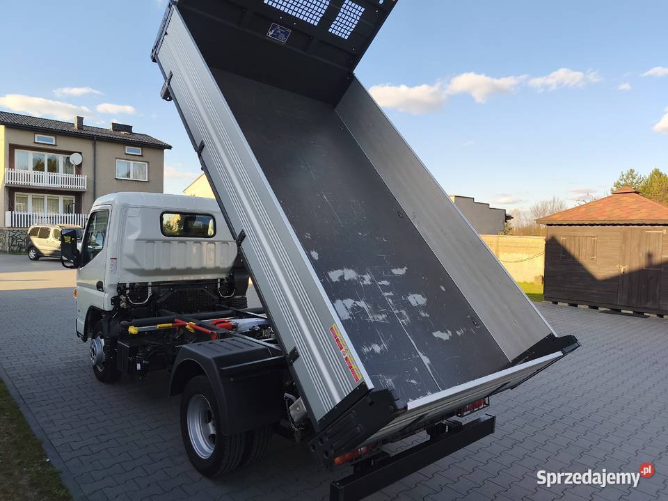 Mitsubishi Fuso Canter 3S13 Rok produkcji 2022 Częstochowa sprzedam