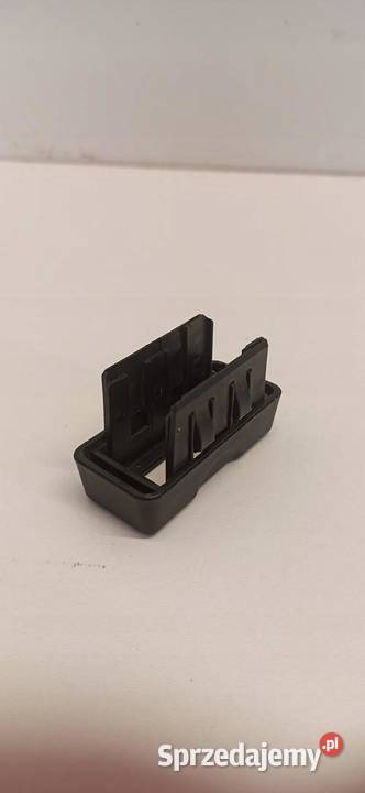 AUDI Q5 OSŁONA WTYCZKI KOMPUTERA 4F0035909 dolnośląskie