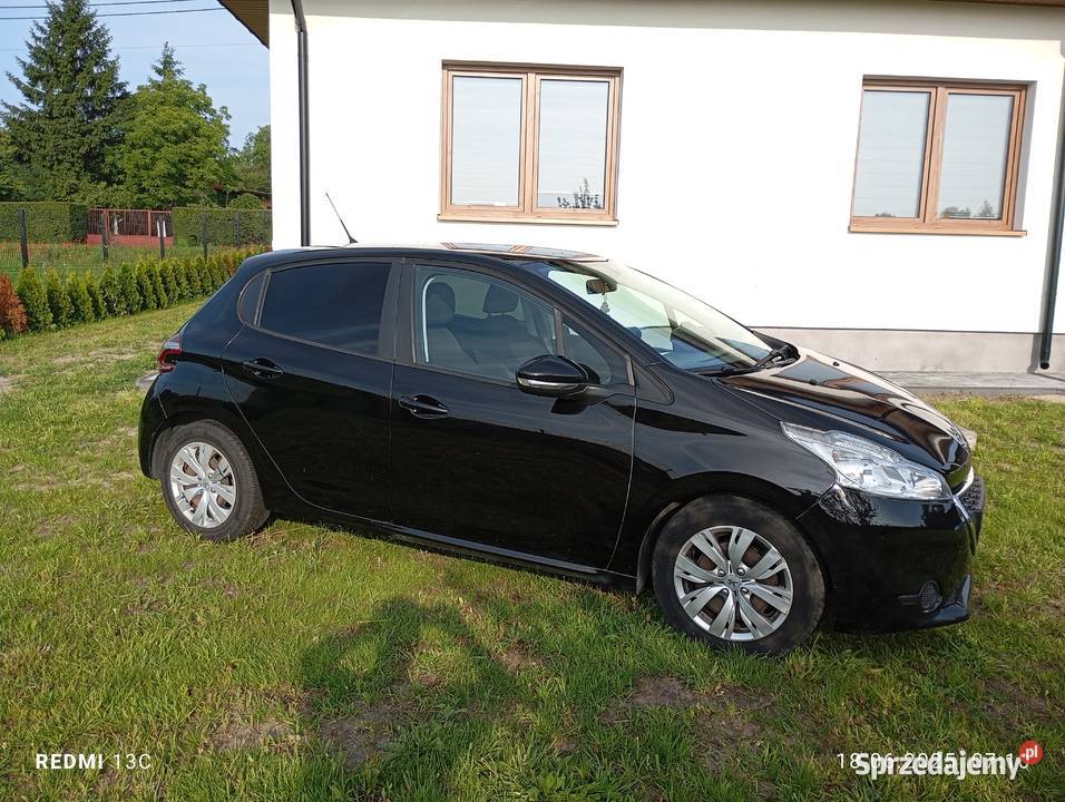 Peugeot 208 2012r 16 ehdi 92 5drzwiowy hatchback Łódź
