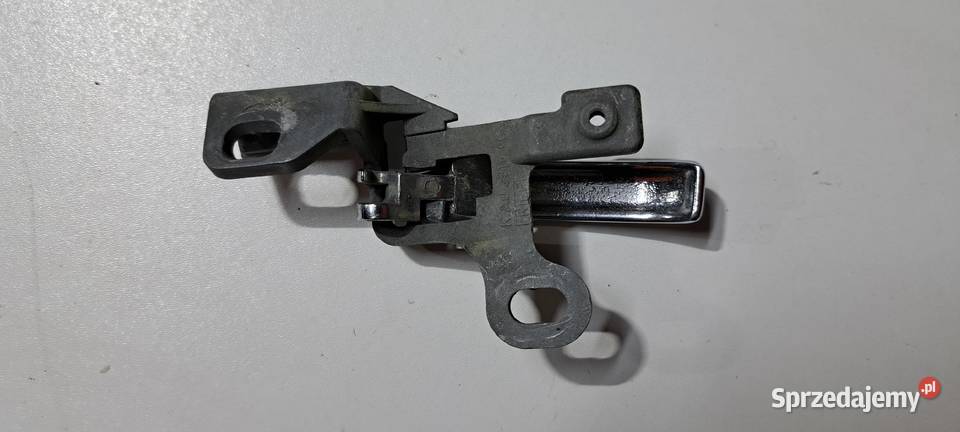 Klamka wewnętrzna prawa 1237600261 Mercedes W123 sprzedam