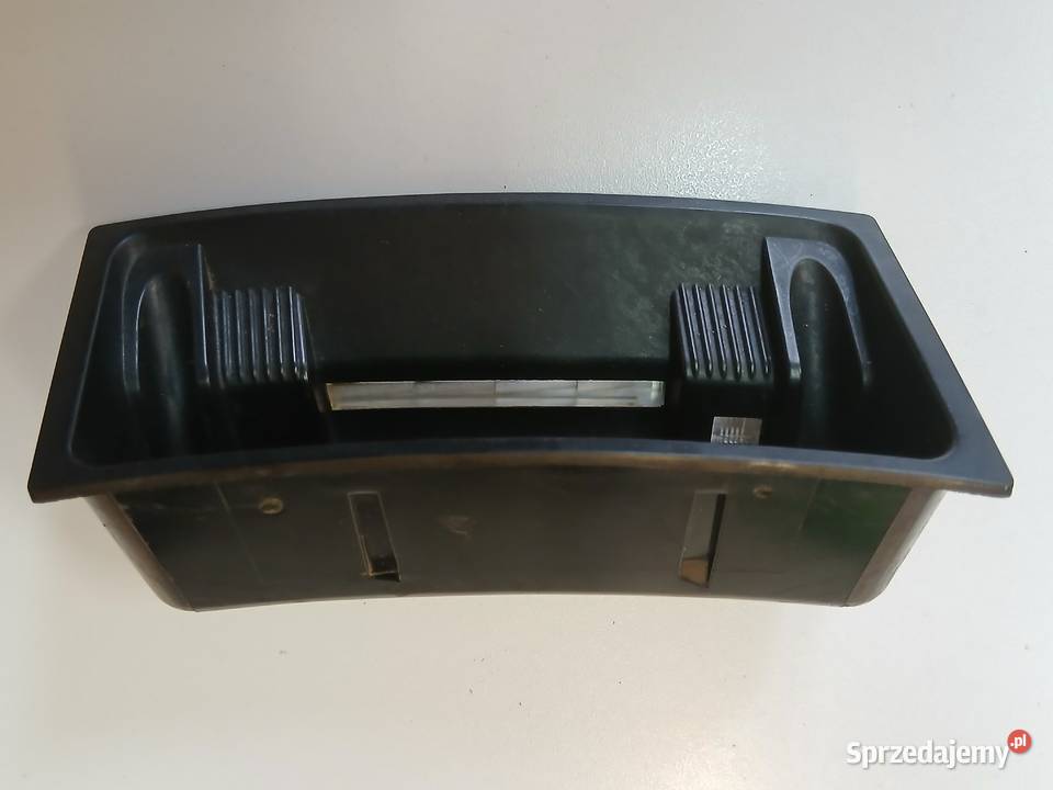 Popielniczka przód AUDI A6 C6 4F1857989 śląskie Szczerbice