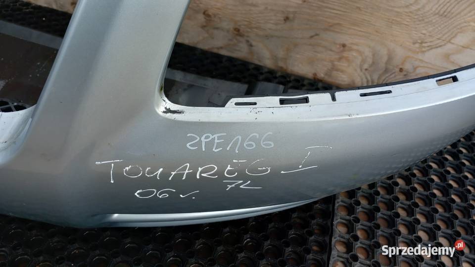VW TOUAREG 7L ZDERZAK PRZÓD LA7W