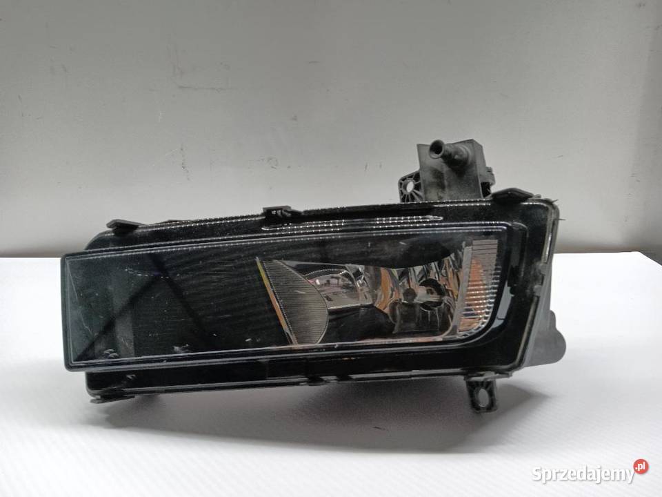 HALOGEN PRZECIWMGŁOWE PRAWY VW TOURAN II Lampy przeciwmgielne