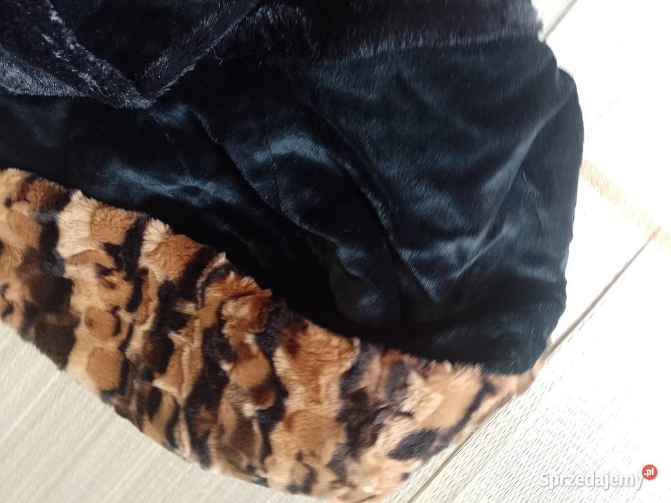 Handmade Futrzany kaptur z szalem z Madrytu Dla kobiet sprzedam