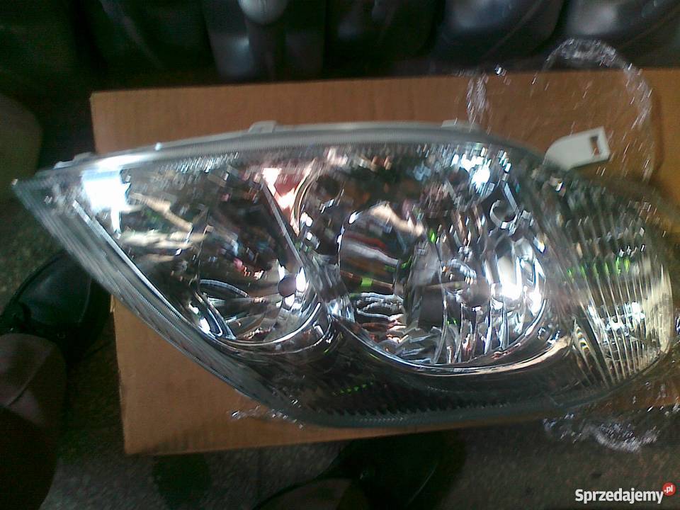 TOYOTA COROLLA 01 REFLEKTOR ZESPOLONY PRAWY NOWY Oświetlenie Pruszków