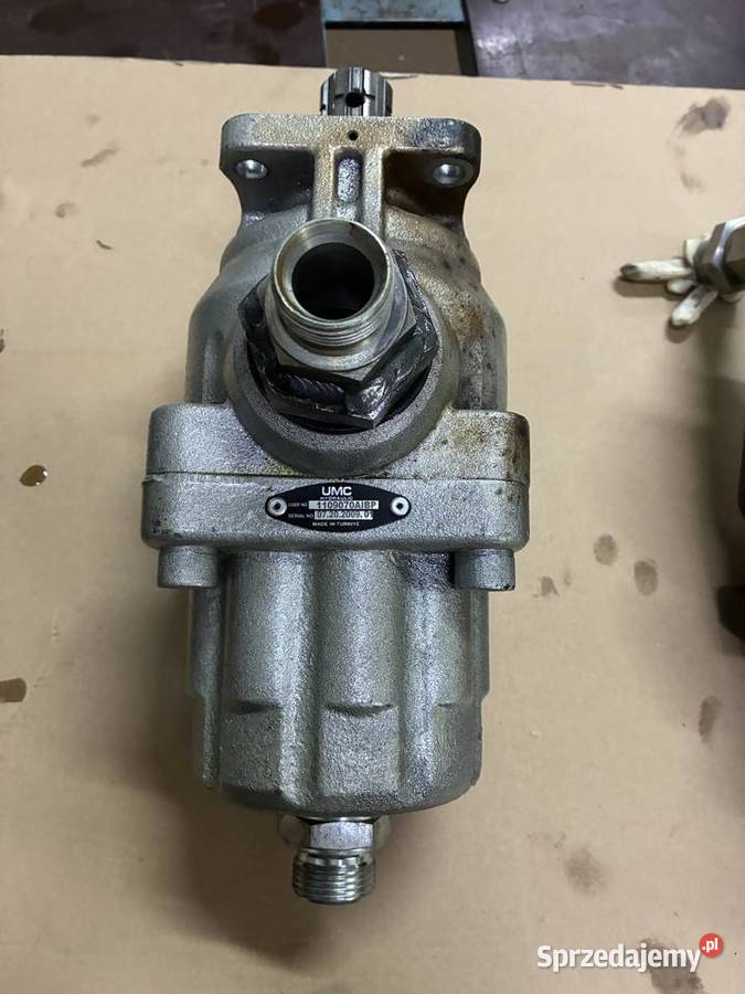 pompa tłoczkowa 3 Produkcja Zbydniów