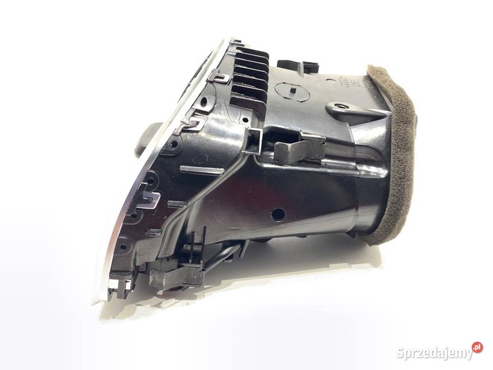 KRATKA NAWIEWU PRAWY PRZÓD AUDI A4 B8 8T1820902C osobowe podkarpackie