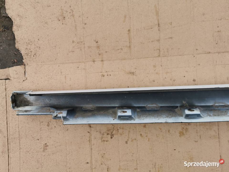 Listwa progowa prawa vw volkswagen passat b8 listwy boczne wielkopolskie