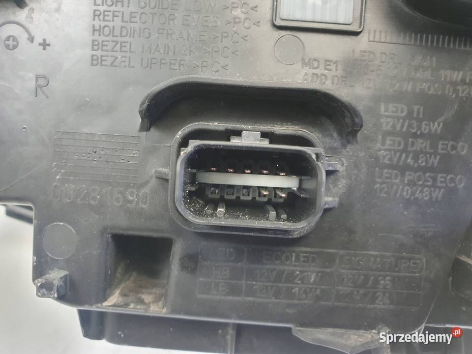 LAMPA PRAWA Renault Clio V PRZEDNIA PRAWY PRZÓD osobowe Części samochodowe Chełm