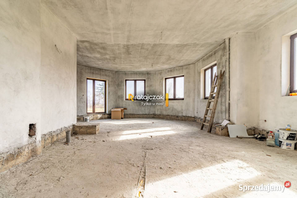 Dom wolnostojący do sprzedania Starzyno 678m2