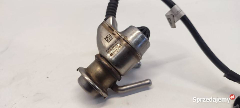 VW TIGUAN II WTRYSKIWACZ ADBLUE 04L131113P sprzedam