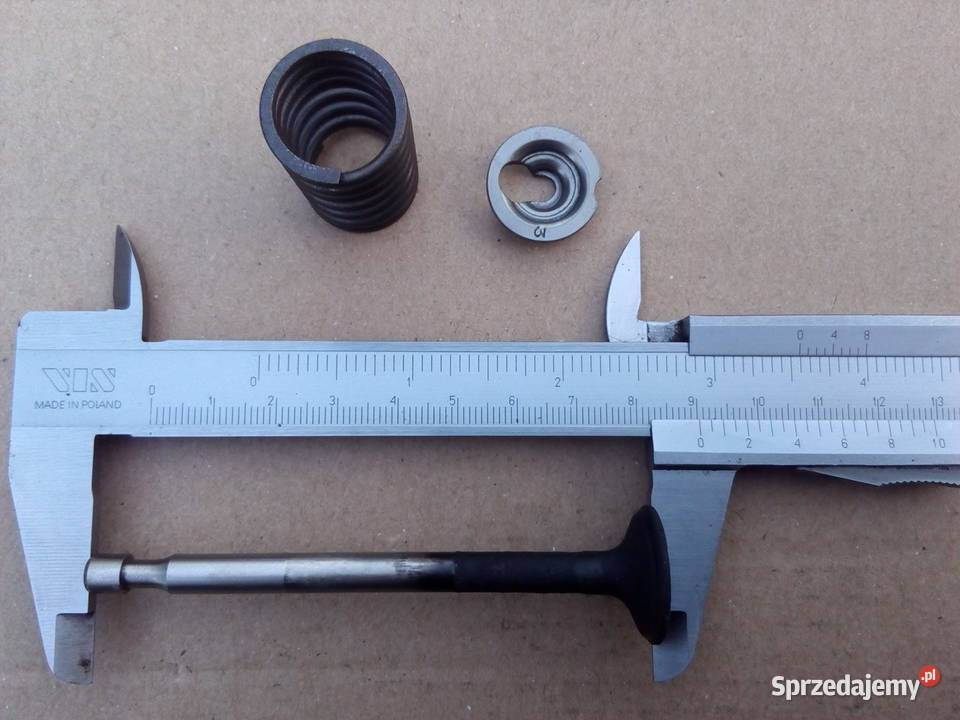 Zawory komplet BriggsStratton Classic Sprint Narzędzia ogrodnicze Koszalin