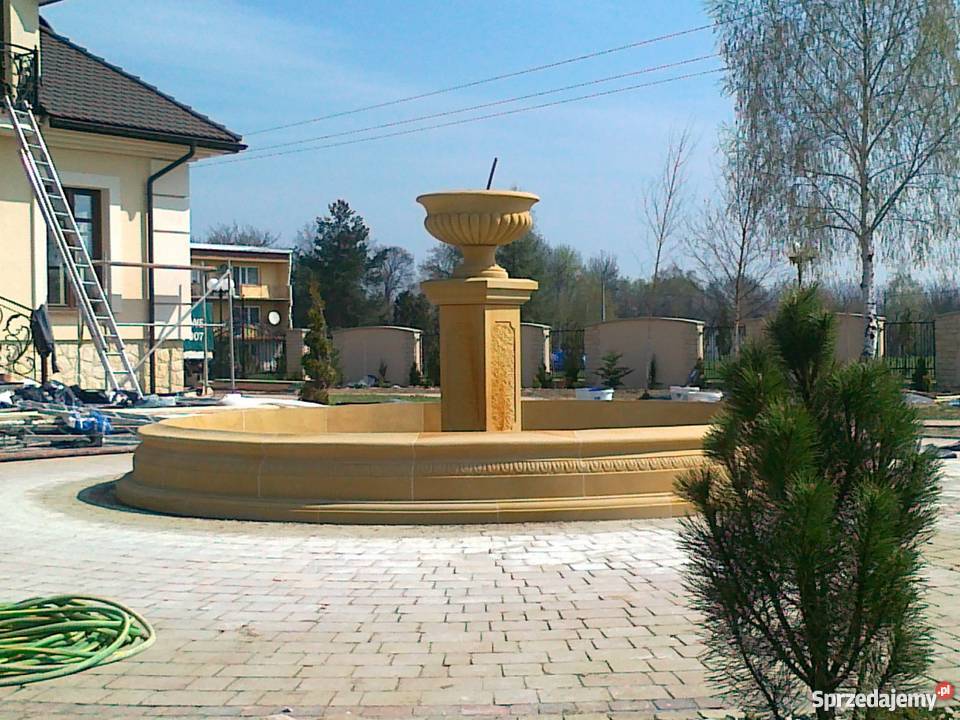 Stylowa fontanna ogrodowa z piaskowca naturalny dolnośląskie Kamienna Góra sprzedam