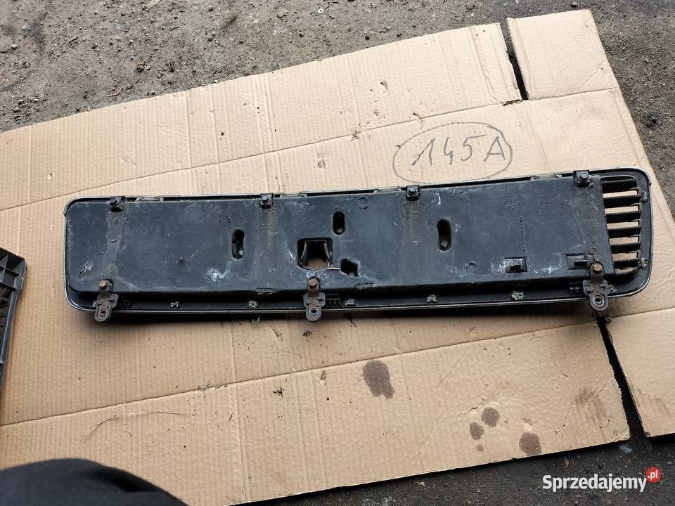 ATRAPA GRIL AUDI 80 B4 8G0853651E Kamień-Kolonia