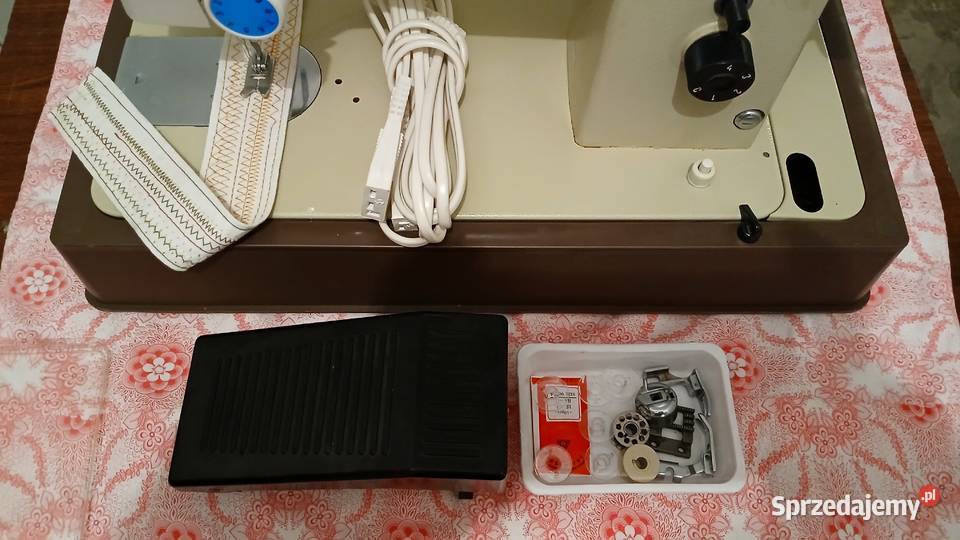 Sprzedam maszynę do szycia Łucznik 466