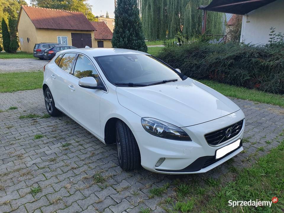 Volvo V40 RDesign 20 HDi 120 Biała Perła Hatchback Gliwice sprzedam