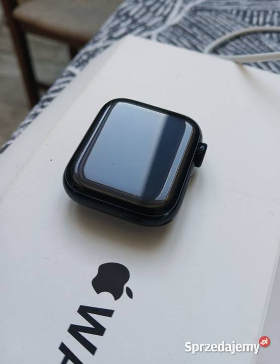Zegarek Apple Watch SE 40mm GPS 2 generacja
