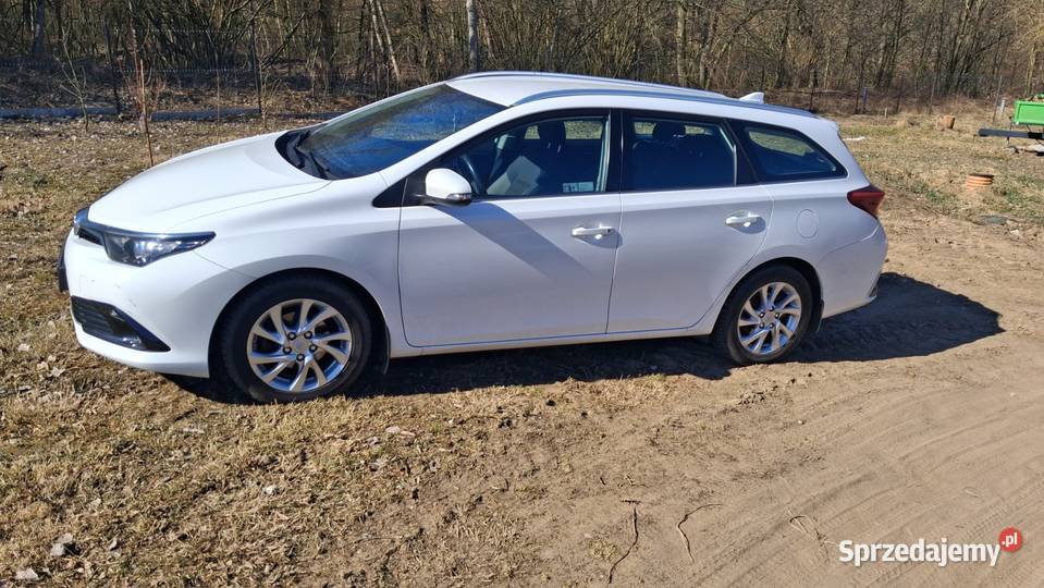 2015 Toyota Auris Golub-Dobrzyń
