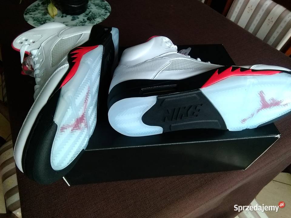 r 445 NIKE Jordan 5 Retro Fire Red Silver Tongue Nike Poznań sprzedam
