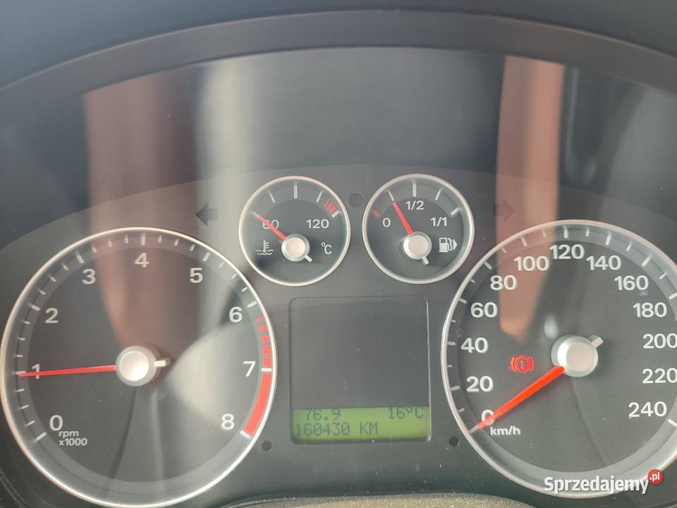 Ford Focus kombi 18 Benz 125 koni z Niemiec CD Jelenia Góra
