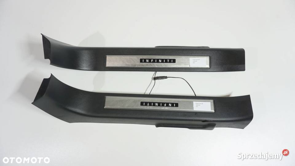 LISTWA PROGOWA PRAWA LEWA INFINITI QX70 FX35 USA Karoseria