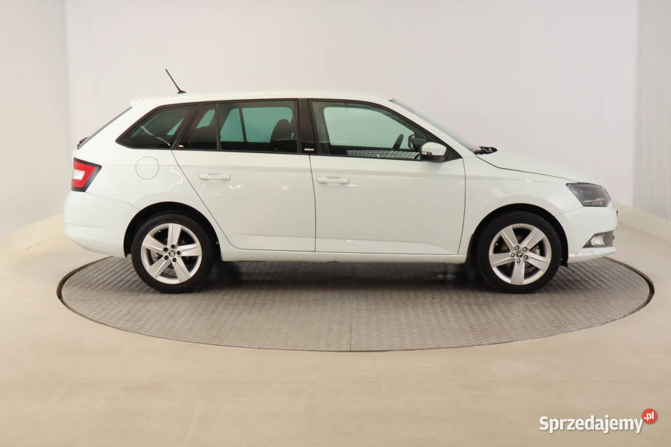 Skoda Fabia 12 TSI gniazdo USB śląskie Zabrze