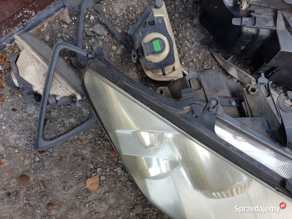 reflektor światło przeciwmgielne ford focus mk1 osobowe śląskie Czyżowice