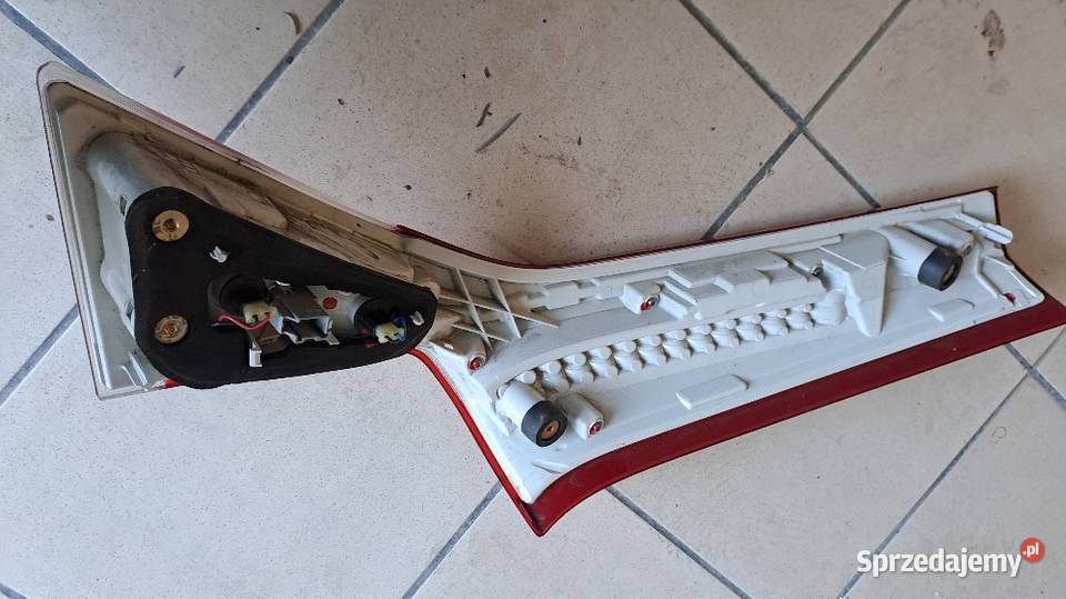 Lampa lewy tył volvo v70 xc70 lift łódzkie Radomsko