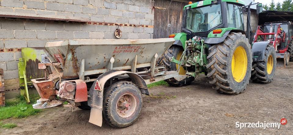 Rozsiewacz do wapna RCW Rozsiewacze nawozów