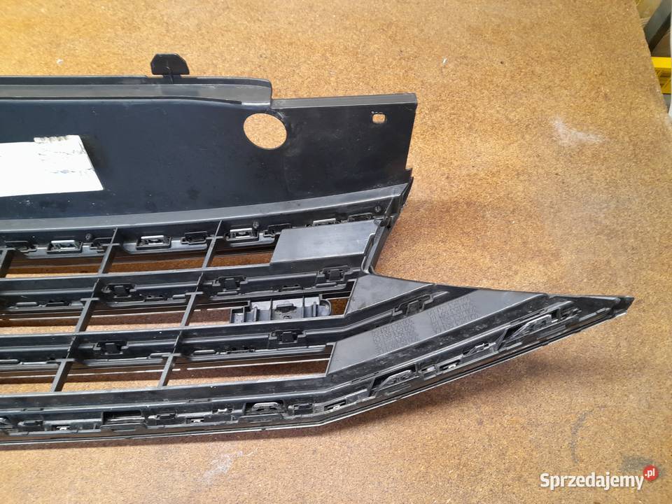 VW Passat B8 GTE ATRAPA GRILL 3G0853653P sprzedam