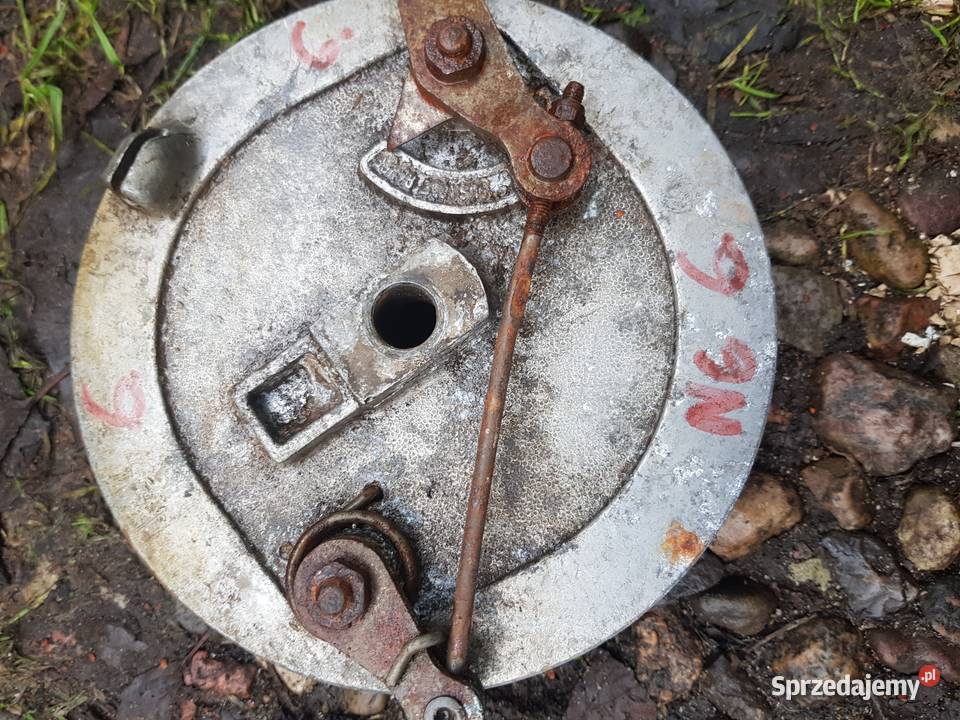 6Bęben hamulcowy szczękotrzymacz CZJawa 350 sprzedam