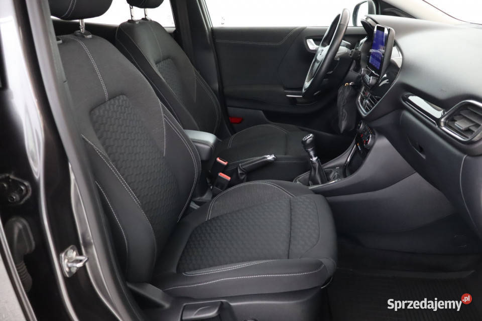 Ford Puma 10 EcoBoost gniazdo USB