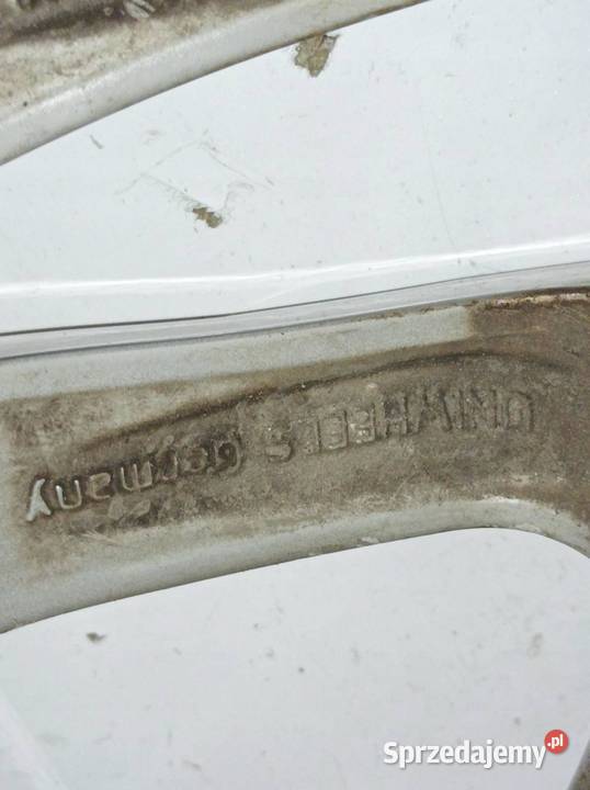 FELGA ALUMINIOWA R17 5X112 ET27 OC66MM 75JX17H2 Felgi